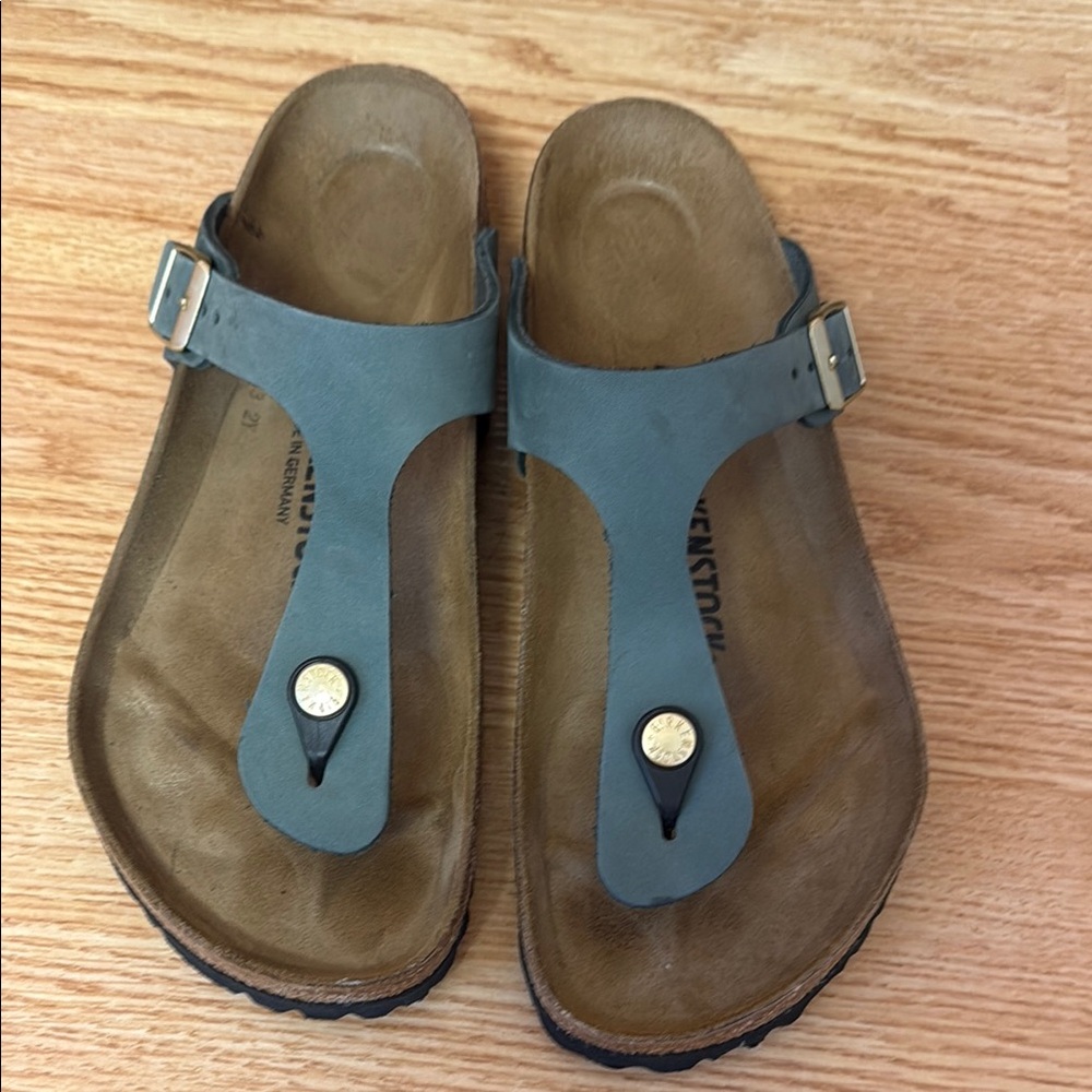 Birkenstock gizeh thyme green leather